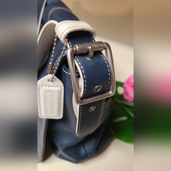 Coach Hampton Flap '06 | Navy & White Leather Crossbody | EUC - Picture 5 of 12